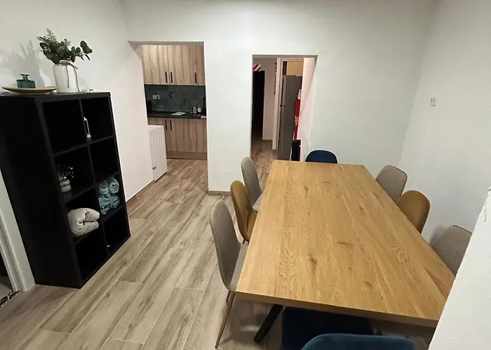 Apartamento con 8 habitaciones y 5 baños