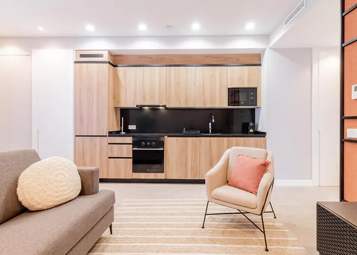 Home Art Apartments Bernabeu